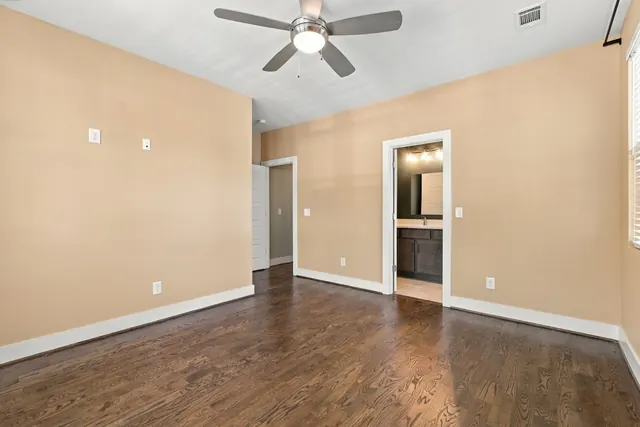 Bedroom with en suite bath at 2216 Sadler Ave, B, Nashville, TN 37210