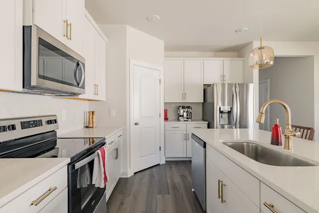Kitchen with stainless steel appliances at 4905 Trail Ridge Ct, Nashville, TN 37207