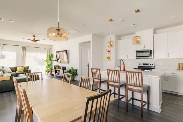 Dining area open to kitchen at 4905 Trail Ridge Ct, Nashville, TN 37207