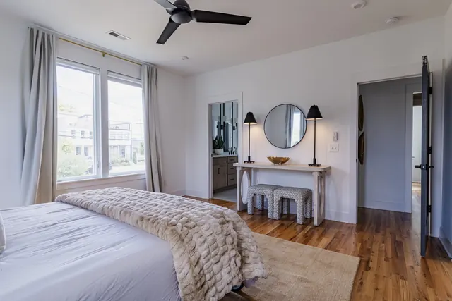 Primary bedroom with ensuite bath at 505 Croley Dr, Nashville, TN 37209