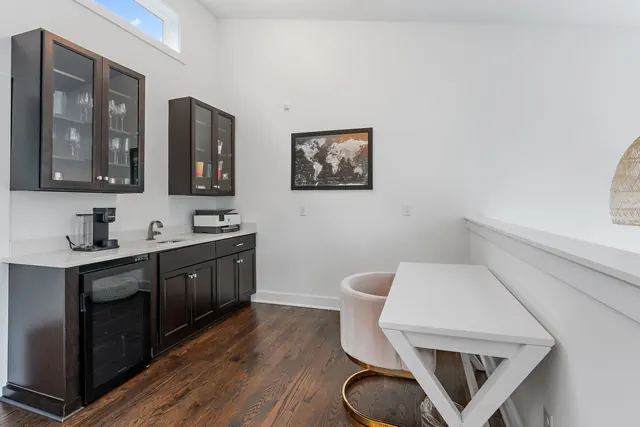 Third floor wet bar and desk at 603 S 20th St, Nashville, TN 37206